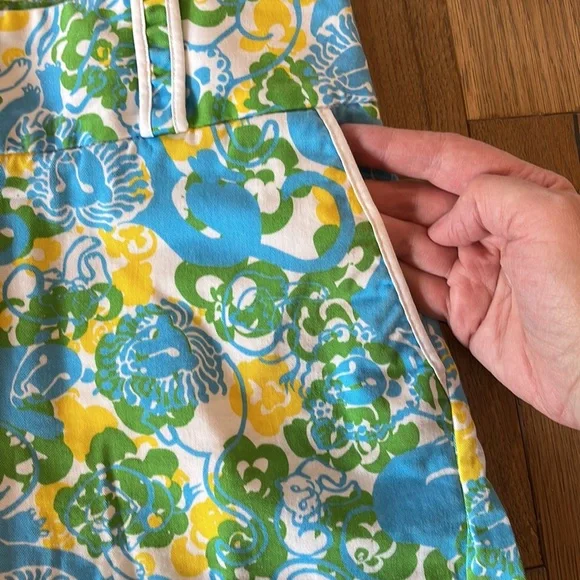 Lilly Pulitzer Jungle Cat Bermuda Shorts - 6 - Picture 2 of 6